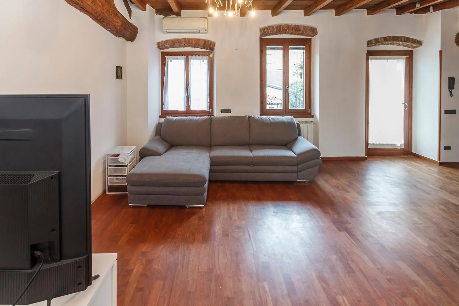 Villa Edificio Storico In Bg Centro Con Area Esterna Privata Bergamo Italy