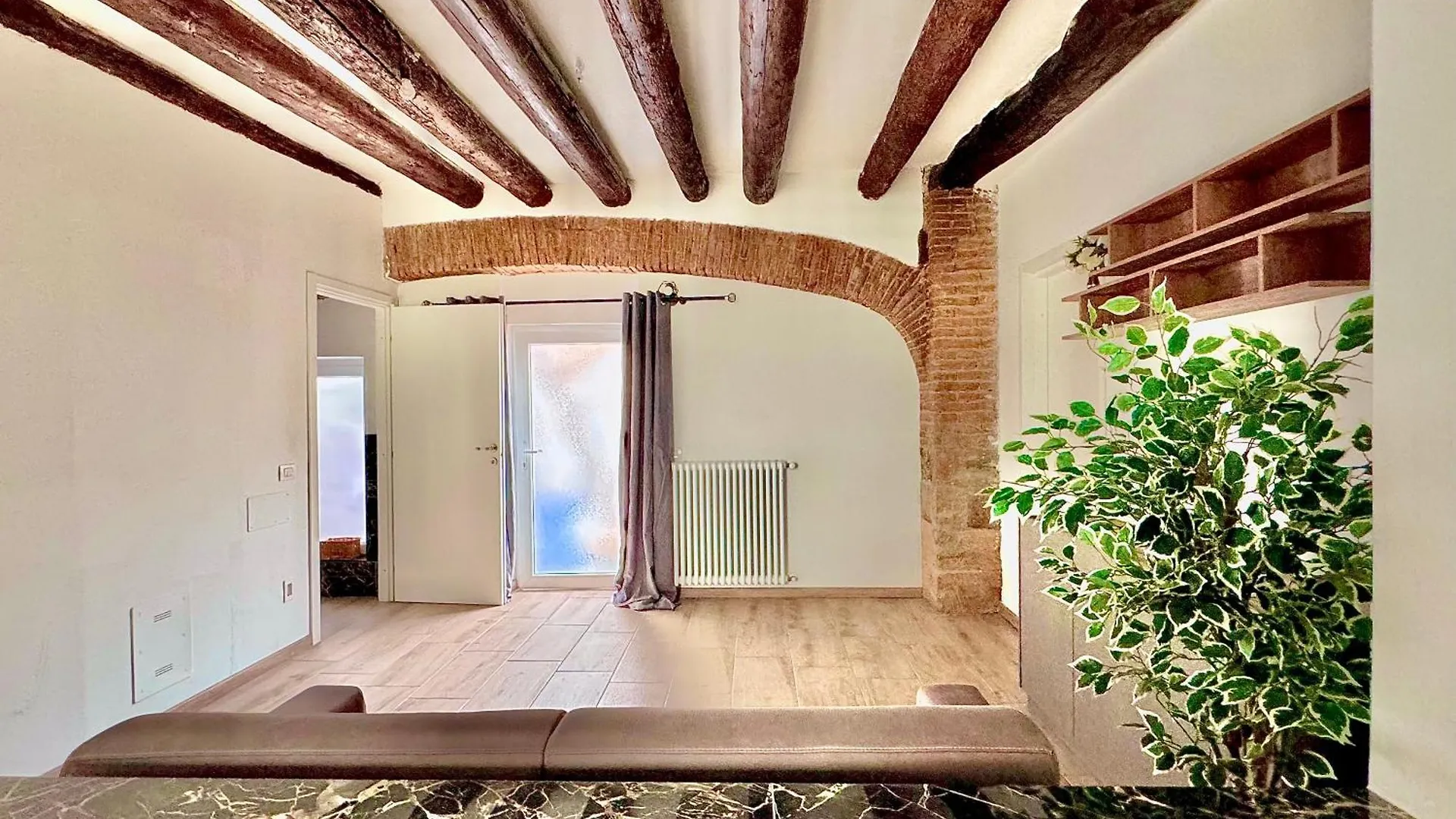 Villa Edificio Storico In Bg Centro Con Area Esterna Privata Bergamo Italy